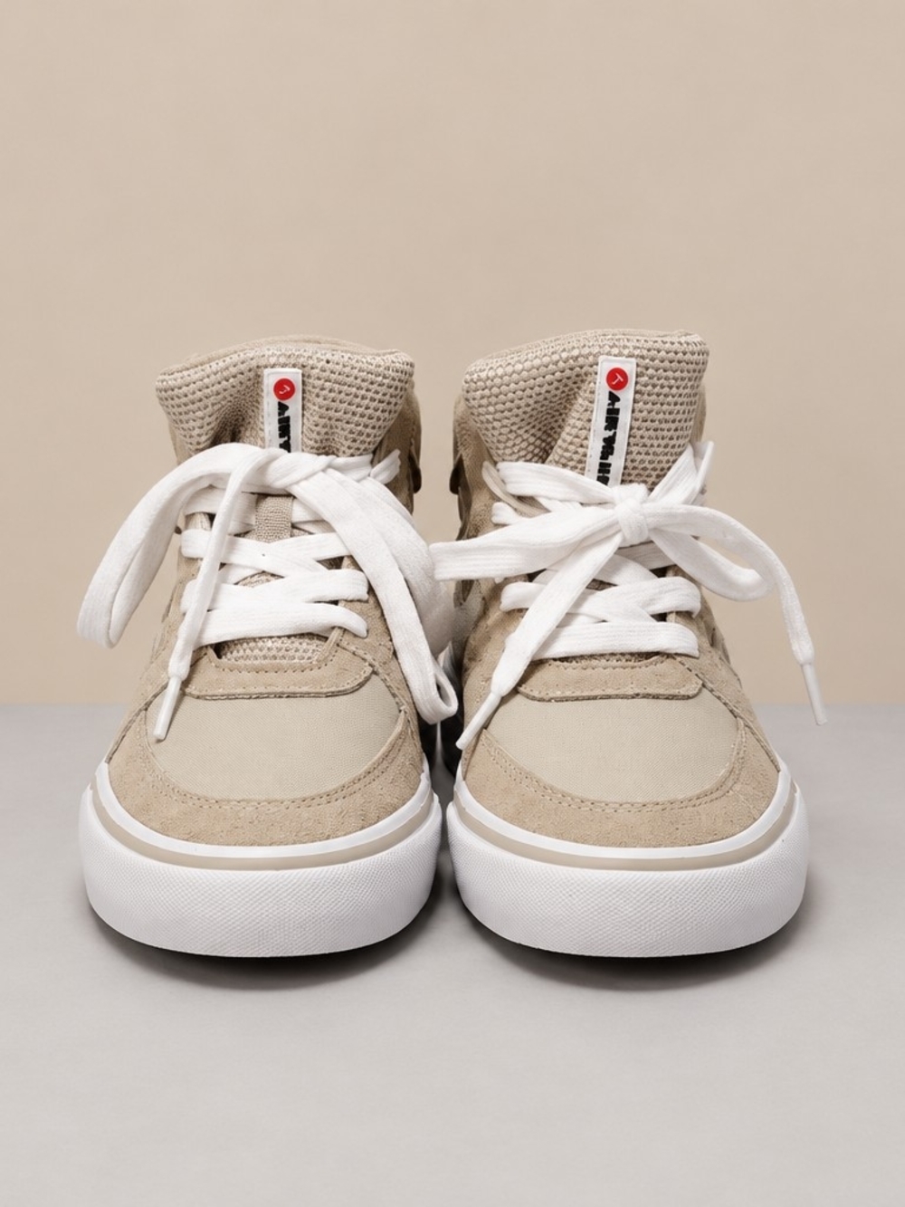 Airwalk Boys' High-Top Sneakers Size 4 NWOT